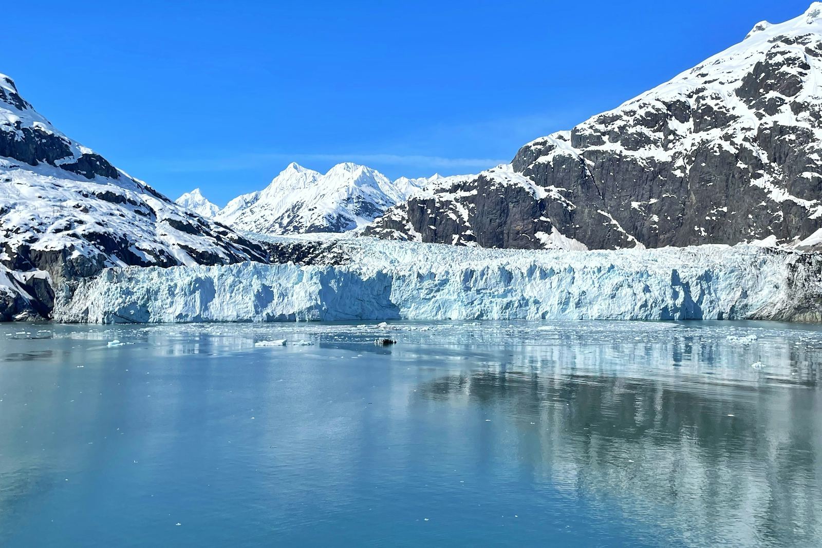 Alaska Cruises β Balcony or Glacier View? Let's Compare