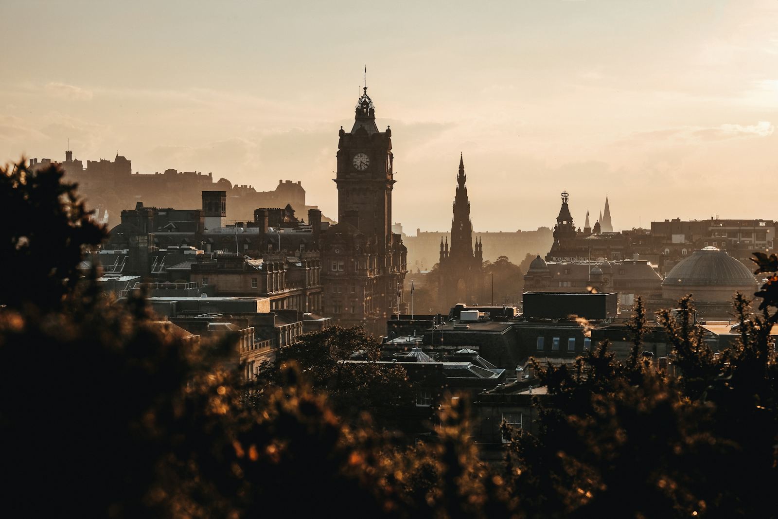 Edinburgh Flights & Hotels, Compared Before You Book