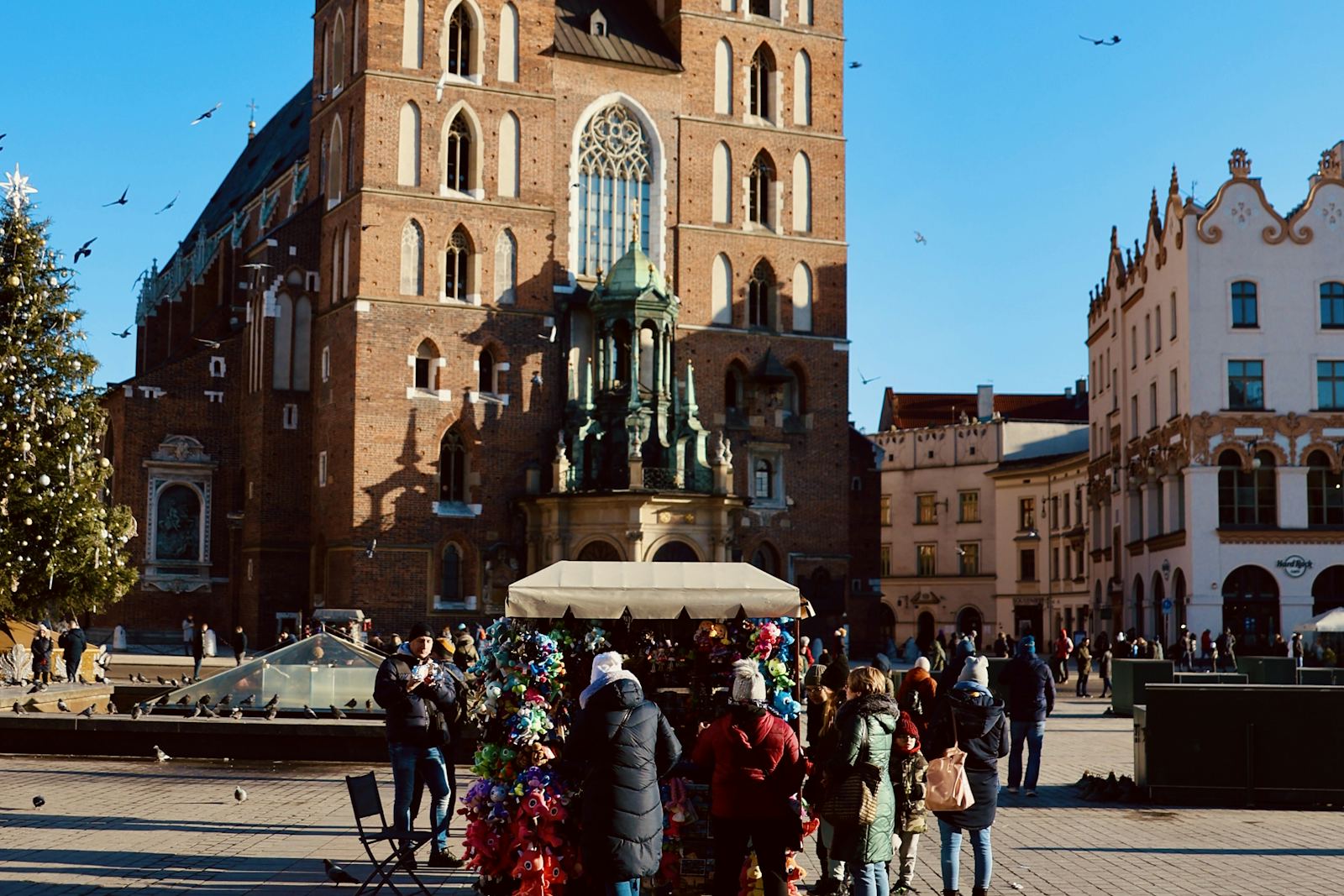 Krakow Flights & Old Town Stays, Compared for You