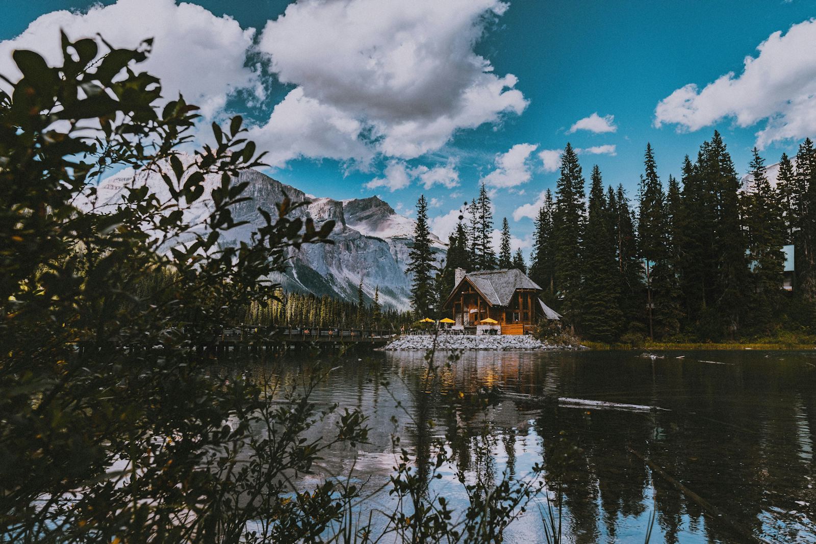 Planning a Weekend Trip? Let's Compare Real Options